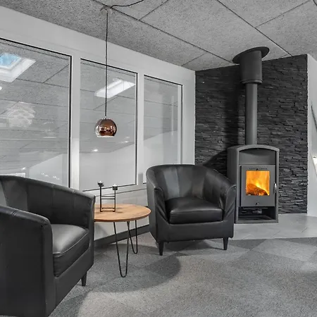Stunning In Glesborg With Kitchen Holiday home *